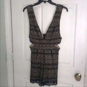 🖤 cut out black lace romper Mustard Seed 🖤 NWT